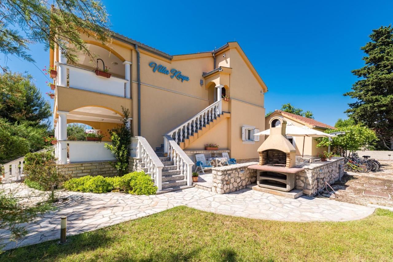 Beach Apartments Villa Kaya ซูโกชัน ภายนอก รูปภาพ
